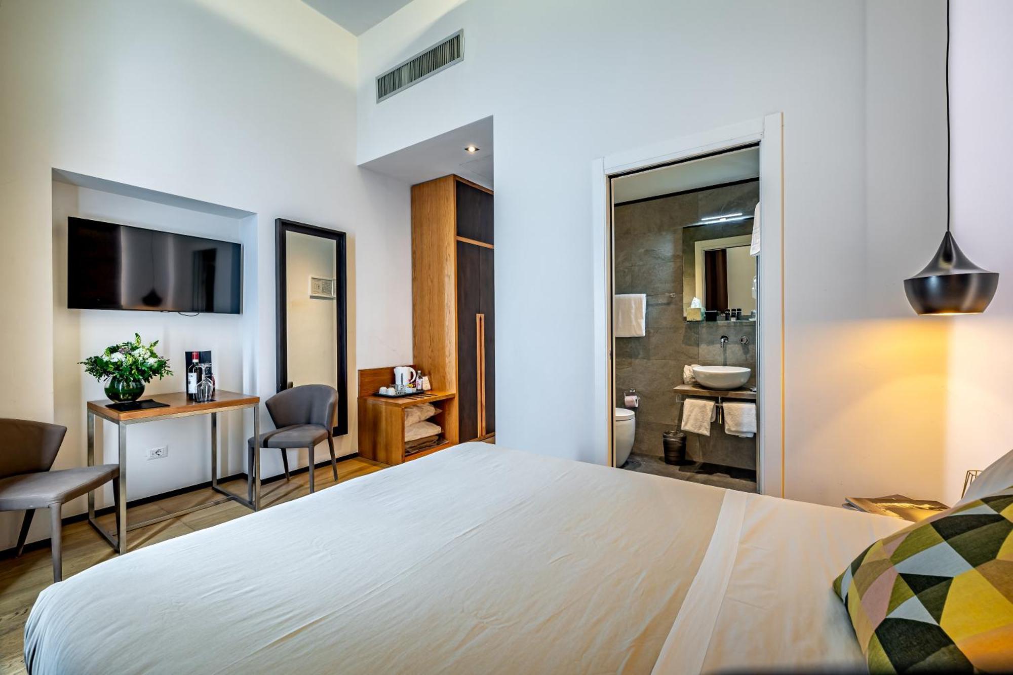 Classic Double Room River View