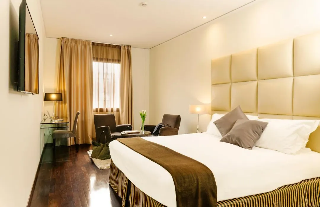 Cosmopolitan Hotel-1