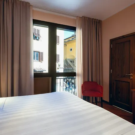 B&B Hotel Firenze Pitti Palace al Ponte Vecchio-3
